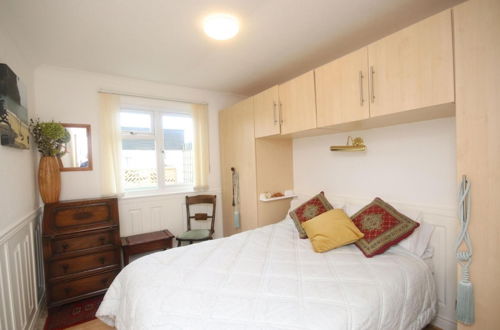 Photo 7 - 5G Medmerry Park 1 Bedroom Chalet