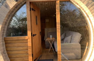 Foto 3 - Cosy Escape Heated Luxury pod and hot tub