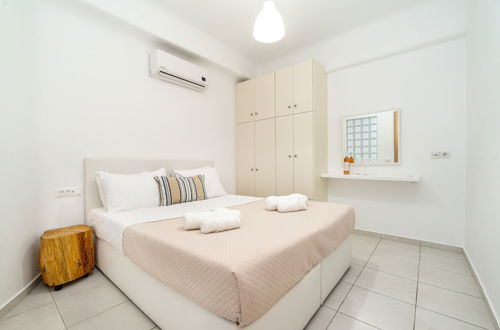 Photo 11 - Overview Mykonos Apartments
