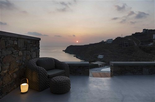 Foto 17 - Phos Villas Tinos - Eos Villa With Private Hot Tub and Sea View 96m