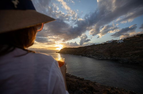 Photo 11 - Phos Villas Tinos - Eos Villa With Private Hot Tub and Sea View 96m