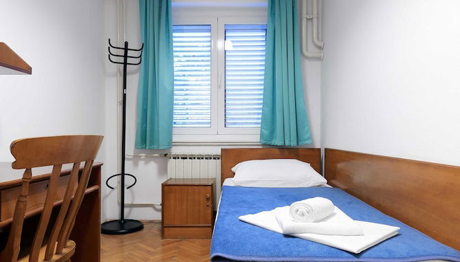 Foto 1 - Student Dormitory Rooms Ivan Goran Kovacic