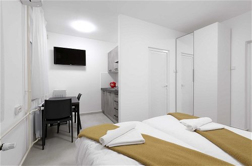 Foto 20 - Student Dormitory Rooms Ivan Goran Kovacic