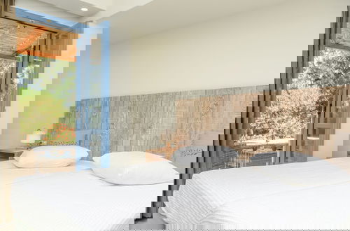 Photo 17 - Alkyoni Beach Hotel