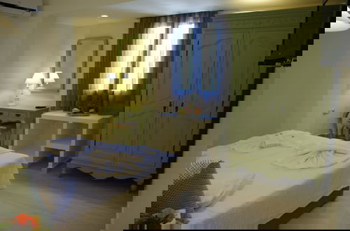 Photo 5 - Alkyoni Beach Hotel