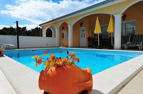 Foto 73 - Villa Vanilla with Heated Pool