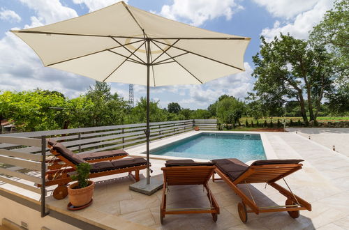 Photo 32 - Holiday house Matija with a pool