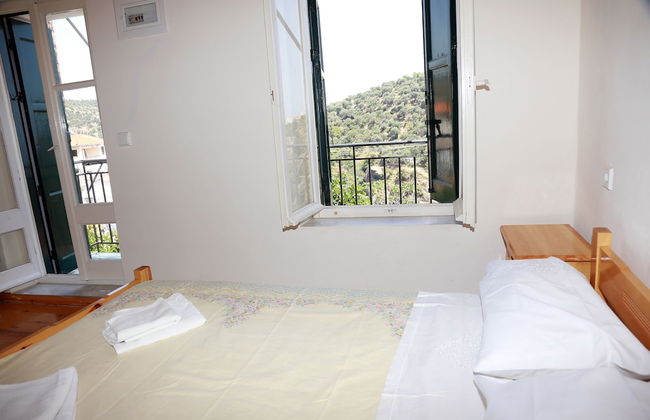 Mary's Villas - Photo 5