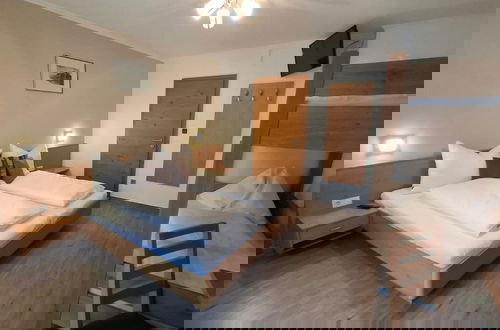 Foto 6 - Spacious Holiday Home in Goldegg near Ski Area