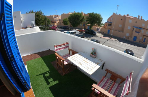 Photo 15 - Beach House with Balcony and ocean view