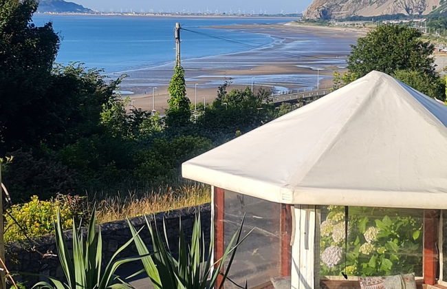 4Br Stunning Sea View Escape-near Snowdonia & Coastal Trails - Foto 35