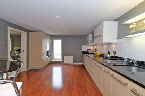Photo 10 - Executive three Bedroom Apartment in Aberdeens West End