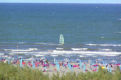 Photo 16 - Sun Drenched Seaside Holiday Home near Venice