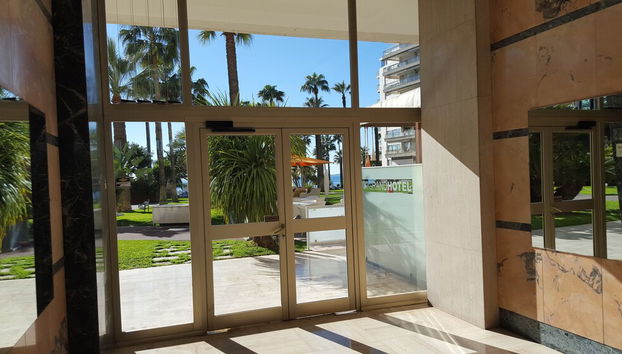 Entrada (vista interior)