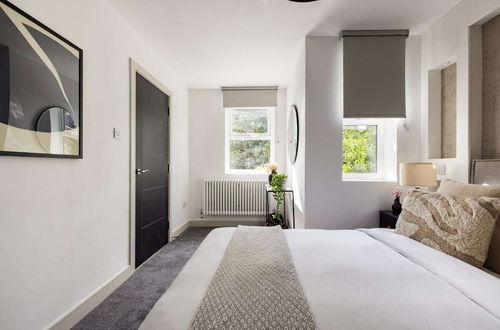 Photo 2 - The Battersea Flat - Exquisite 2bdr Flat With Terrace