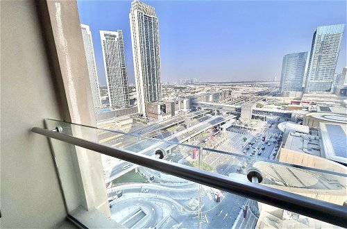 Photo 32 - Luxury 1 bedroom at Fashion Avenue Dubai Mall Residences