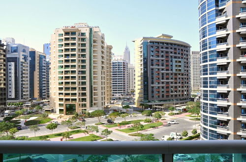 Foto 19 - CARE Holiday Homes Apartments Barsha Heights