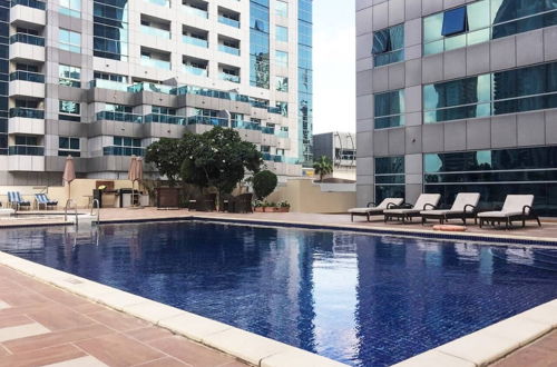 Foto 14 - Minutes From Beach! Bright 1BR in Dubai Marina