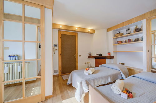 Photo 4 - Monterosa Cozy Apartment 200m From Ski