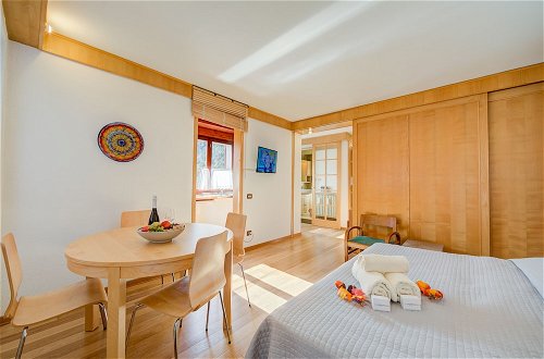 Photo 2 - Monterosa Cozy Apartment 200mt From Ski