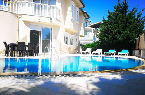 Foto 12 - Pleasant Villa With Private Pool in Antalya