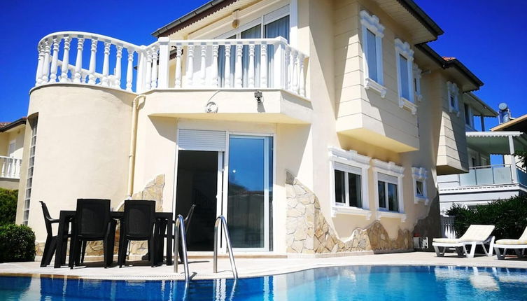 Foto 1 - Pleasant Villa With Private Pool in Antalya