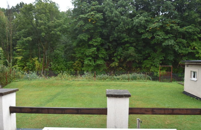 Serene Holiday Home in Mladé Buky with Private Pool and Trampoline - Foto 26