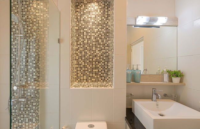 Cozy 3 Bedroom Pool Villa L70 - Photo 35