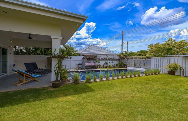 Cozy 3 Bedroom Pool Villa L70 - Photo 48