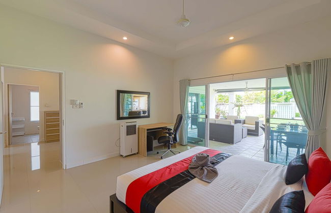 Cozy 3 Bedroom Pool Villa L70 - Photo 4