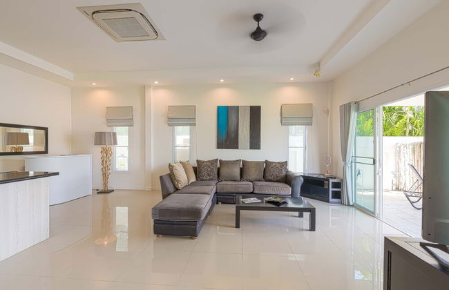 Cozy 3 Bedroom Pool Villa L70 - Photo 18