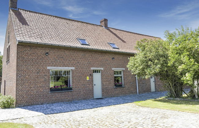 Vacation Home in Vleteren Near Nature Park - Photo 1