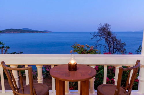 Photo 15 - Baan Khunying – Secluded Phuket Beachfront Villa - SHA Certified