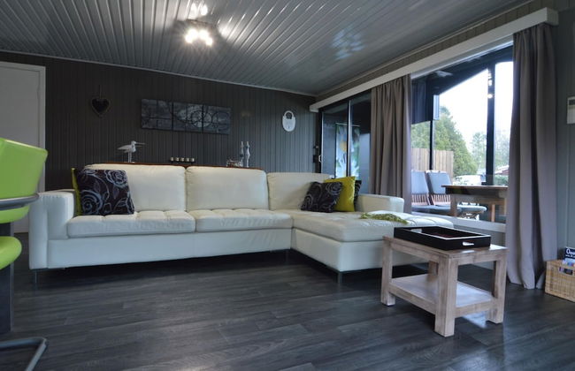Modern Waterfront Chalet - Foto 9