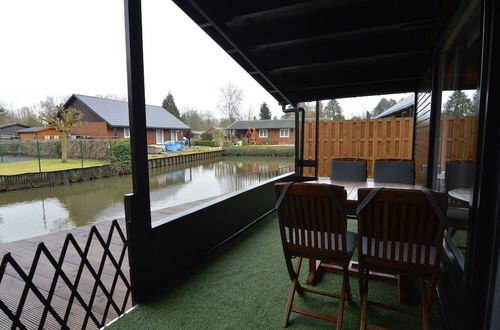 Photo 10 - Modern Chalet in a Small Park With a Fishing Pond