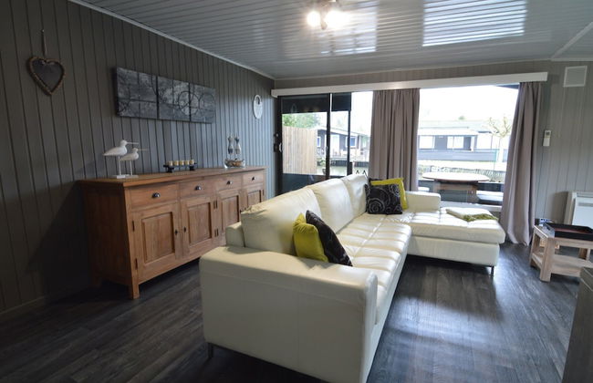 Modern Waterfront Chalet - Foto 10