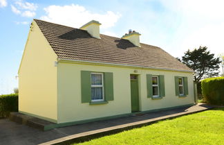 Photo 1 - 4-bed Cottage in Co. Galway 5 Minutes From Beach