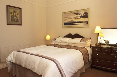 Photo 2 - 4-bed Cottage in Co. Galway 5 Minutes From Beach