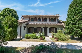 Foto 1 - Holiday Home in Fano With Garden