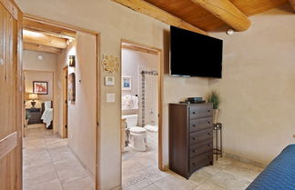 Photo 1 - Kiva - Stunning & Lovely With Kiva Fireplace, Walk to the Plaza and the Railyard