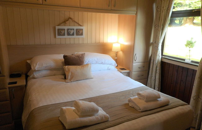 Birch Lodge 13 with Hot Tub - Foto 3