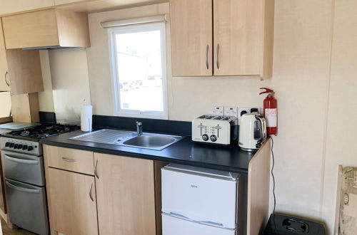 Foto 4 - Beautiful 3-bedroom Caravan at Mersea Island