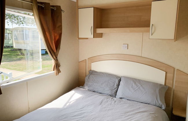 Beautiful 3-bedroom Caravan at Mersea Island - Foto 3