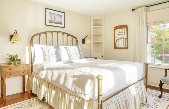 Whitney by Avantstay Private Berkshires Estate - Photo 4