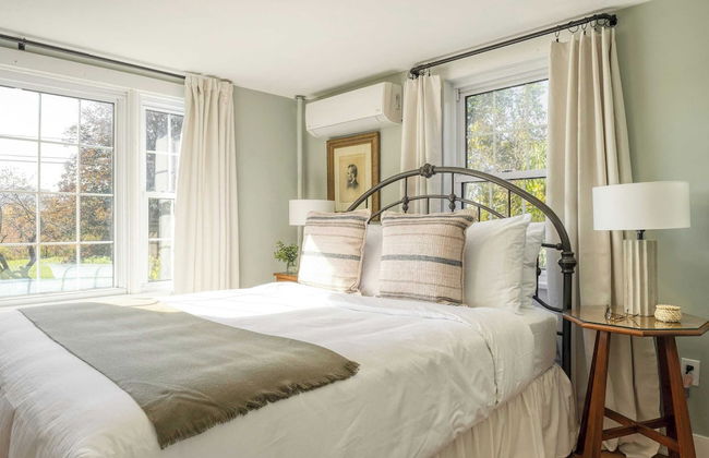 Whitney by Avantstay Private Berkshires Estate - Photo 2
