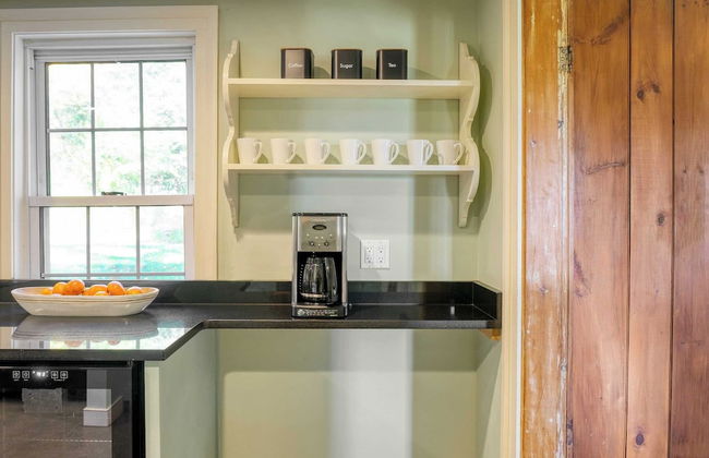 Whitney by Avantstay Private Berkshires Estate - Photo 35