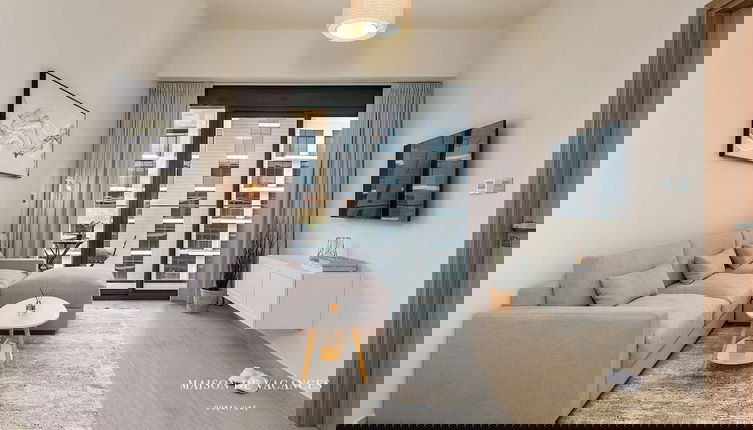 Foto 1 - Spacious 1 Bedroom Near Downtown and Dubai Mall