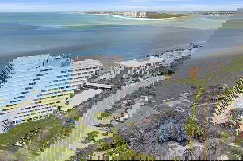 Foto 51 - Imperial Sunsets On Siesta 2 Bedroom Condo by RedAwning