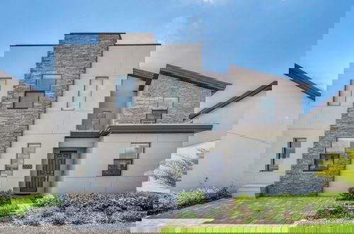Foto 63 - Storey Lake Resort 9 Bed Game/theater Room 9 Bedroom Home by RedAwning