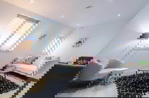 Foto 15 - The Lowry One-bedroom Apartment by Belvilla